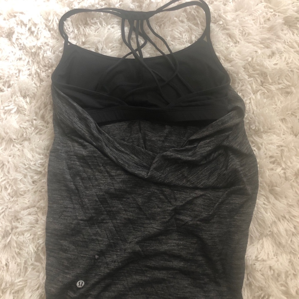 Lululemon workout top